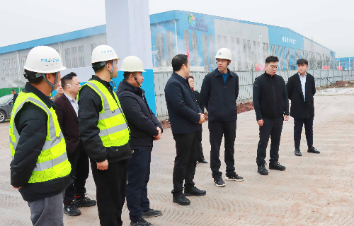 南溪經(jīng)開(kāi)區(qū)黨工委副書(shū)記、管委會(huì)主任李勇一行蒞臨遠(yuǎn)東股份宜賓智能產(chǎn)業(yè)園調(diào)研指導(dǎo)